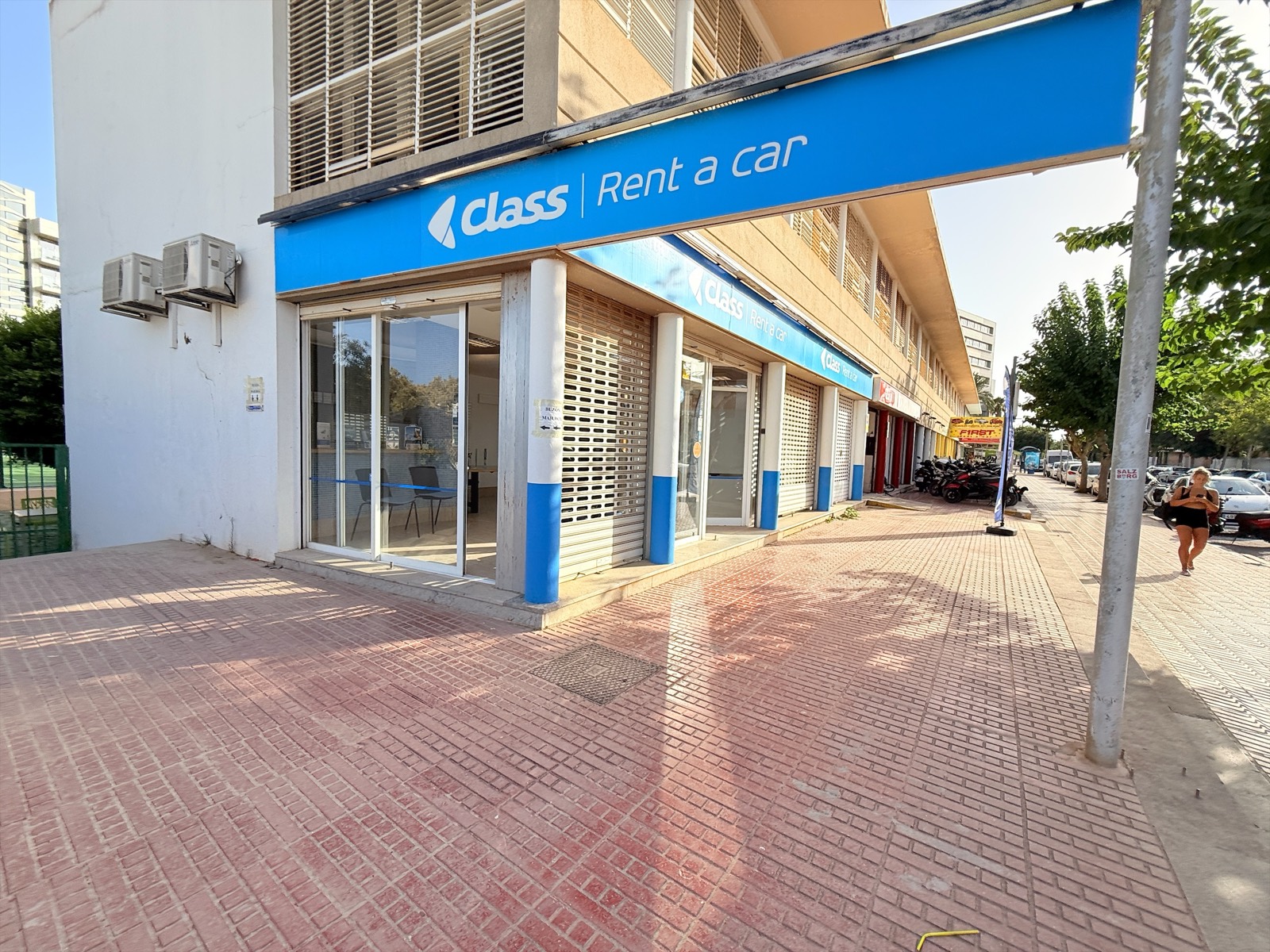Local + oficina (2 plantas) en Av. P.M.Noguera — foto 1