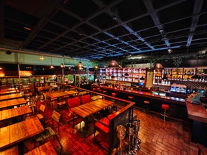 Local comercial en traspaso en Eivissa, Ibiza · 400 m² · foto 4