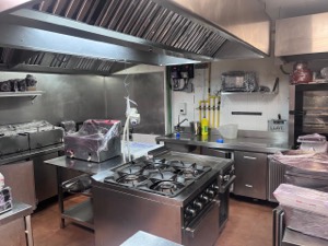 Local comercial en traspaso en Eivissa, Ibiza · 400 m² · foto 24
