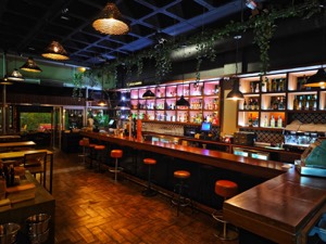 Local comercial en traspaso en Eivissa, Ibiza · 400 m² · foto 2