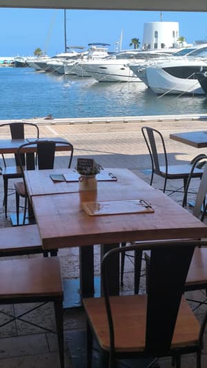 Commercial unit for transfer in Santa Eulalia del Río, Ibiza · 133 m² · photo 7