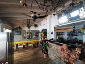 Commercial unit for transfer in Santa Eulalia del Río, Ibiza · 133 m² · photo 3