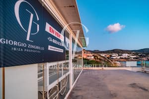 Local comercial en venta en Cala Vedella, Ibiza · 300 m² · foto 29