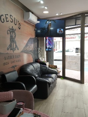 Commercial unit for transfer in San Antonio centro, Ibiza · 50 m² · photo 2